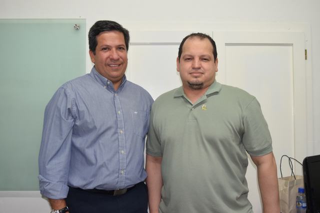 El alcalde de Neiva, Rodrigo Lara, con nuestro editor en Jefe Jhon Freddy Figueroa.